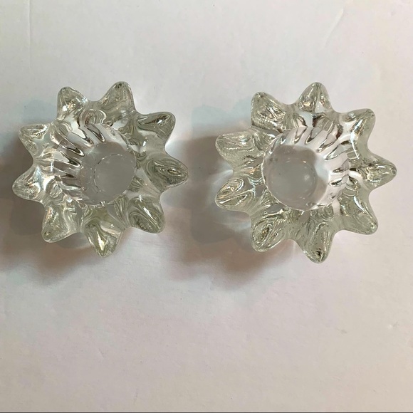 2 Heavy clear glass star flower candle holders 3 1/2” wide - Picture 3 of 8